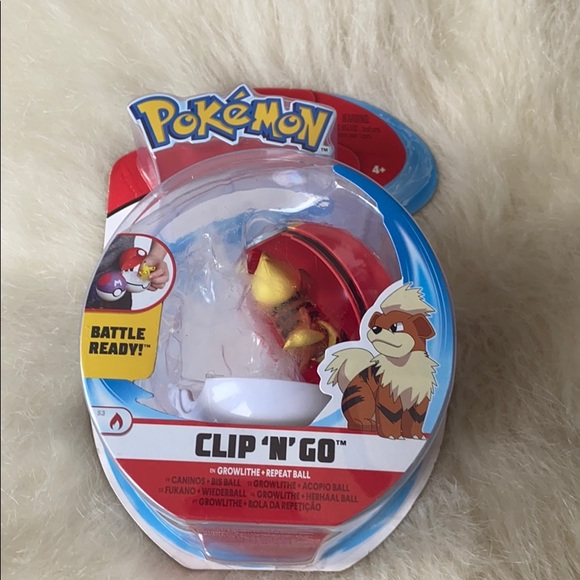 Pokémon Clip n Go toy